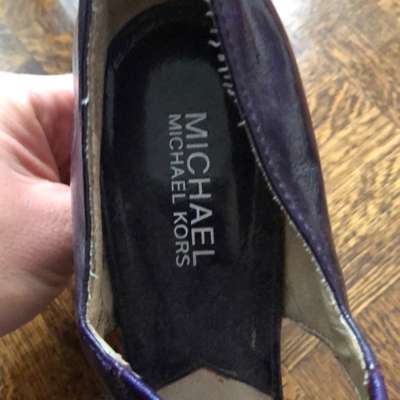 Michael kors heels purple with black heel - Picture 3 of 3